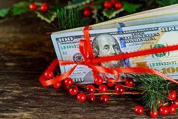 bc_20181210_Holiday-Bonuses-To-Give-or-Not-to-Give